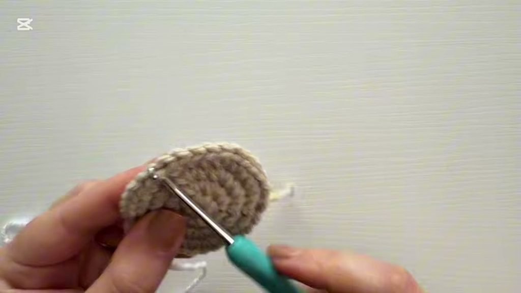 03-santa-face-crochet-circle-front-loops