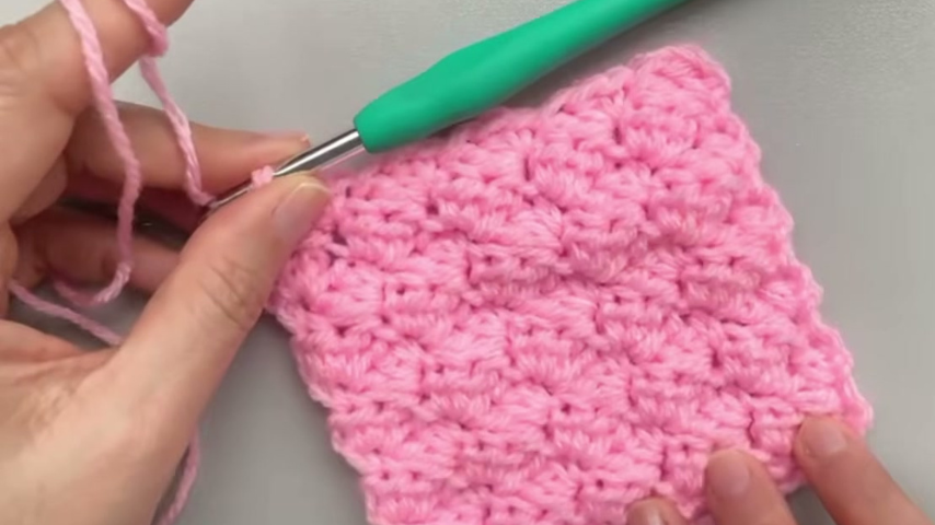crochet-one-row-repeat-blanket-swatch-texture
